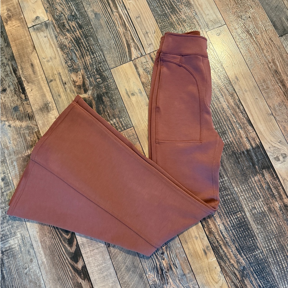 Free People Movement High-Waisted Flare Pants size 0 - Picture 8 of 9